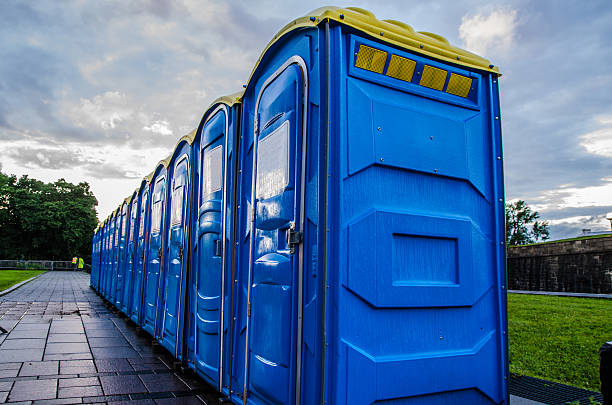 Best Portable restroom trailer rental  in Union City, OK